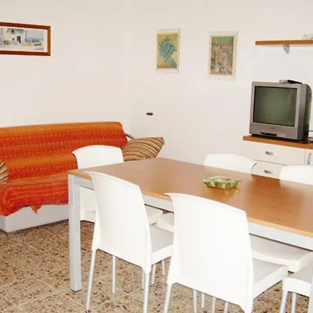 Three-room In A Family House With Shared Garden In Lignano Pineta * Lignano Sabbiadoro